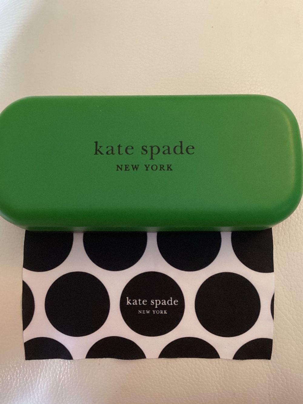 Kate Spade Vibrant Green & Black Designer Clamshell Glasses Eyewear Case